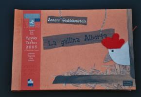Copertina libro tattile "La gallina Alberta"